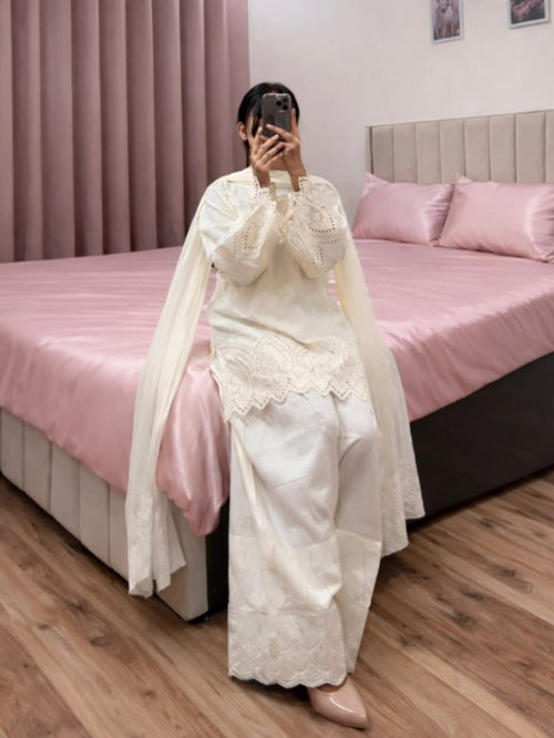 3pc stitched Chicken-Kari | Creamy